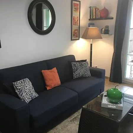 T2 Classe Avec Garage Centre Et A 300 M ,clim Wifi * LʼÎle-Rousse