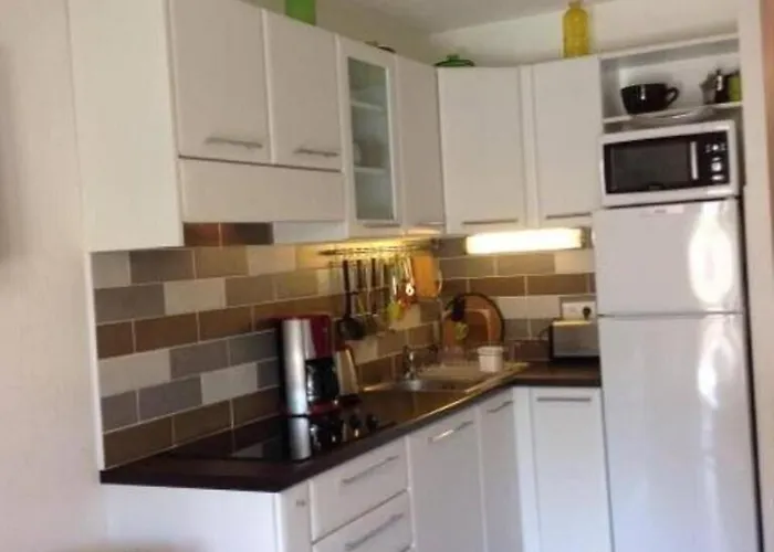 T2 Classe Avec Garage Centre Et A 300 M ,clim Wifi